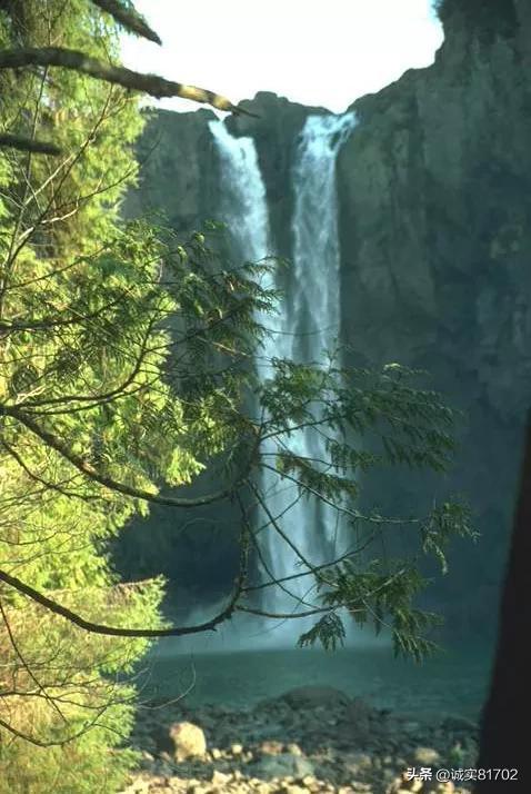 逃出平静乡村